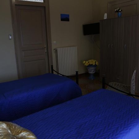 B&B Al Centro นิโกเซีย ภายนอก รูปภาพ