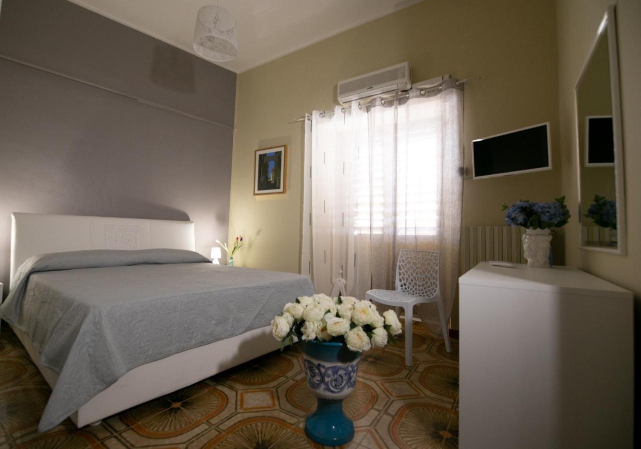 B&B Al Centro นิโกเซีย ภายนอก รูปภาพ