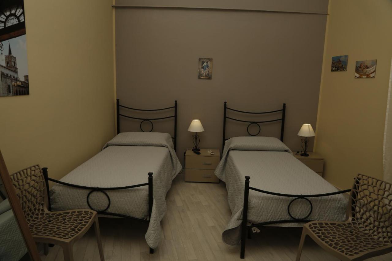 B&B Al Centro นิโกเซีย ภายนอก รูปภาพ